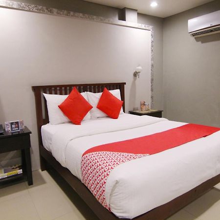 Oyo 103 Artina Suites Hotel Makati City Eksteriør bilde