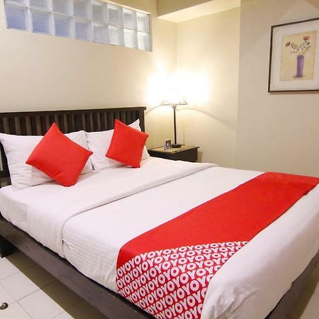 Oyo 103 Artina Suites Hotel Makati City Eksteriør bilde