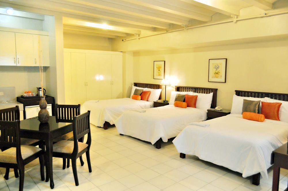 Oyo 103 Artina Suites Hotel Makati City Eksteriør bilde