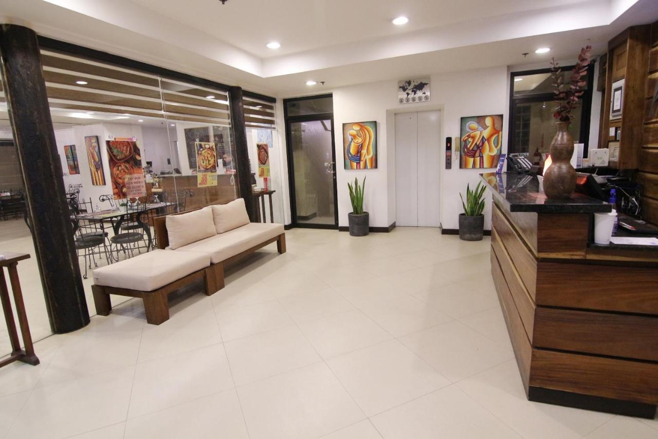 Oyo 103 Artina Suites Hotel Makati City Eksteriør bilde