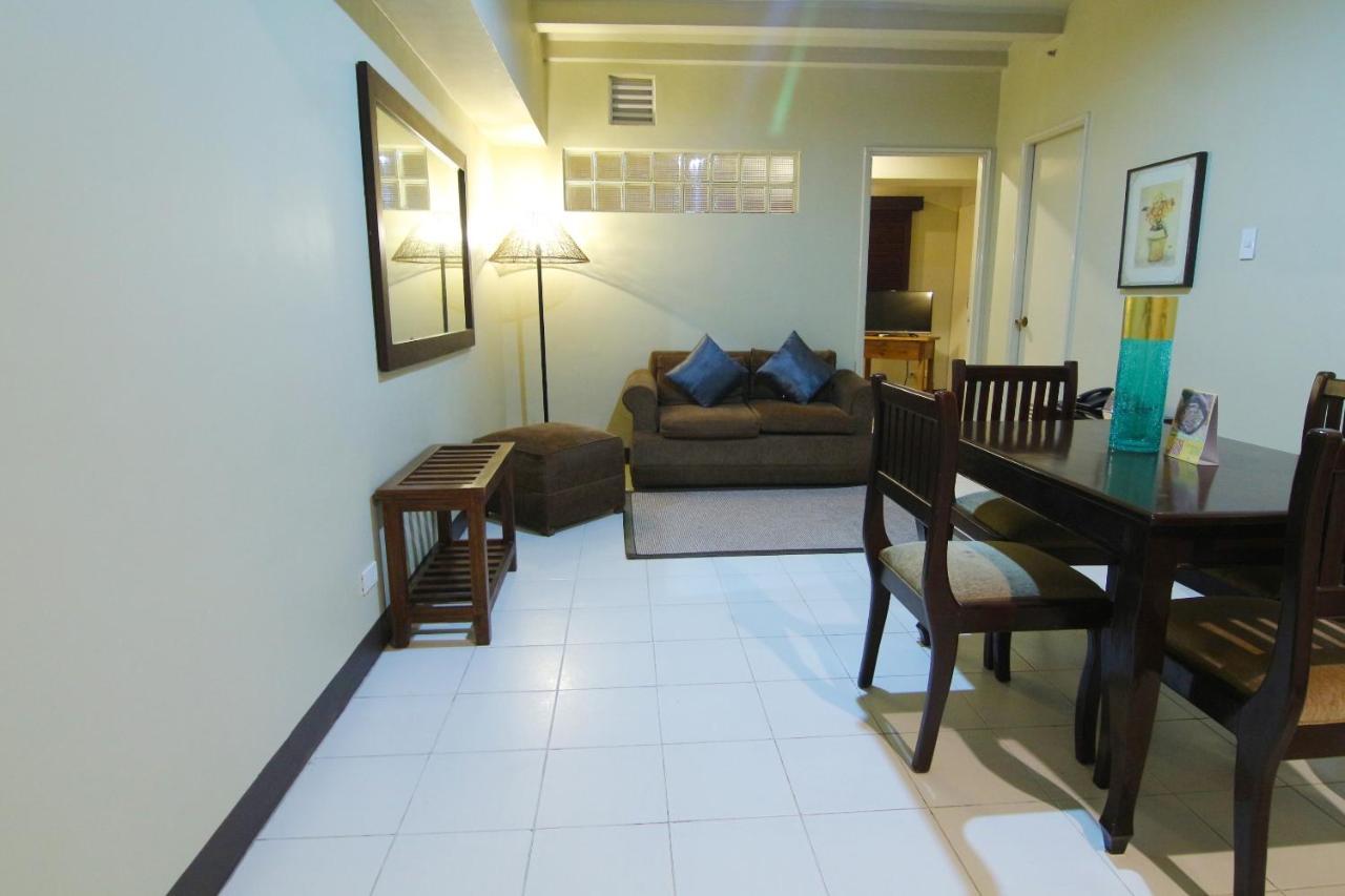 Oyo 103 Artina Suites Hotel Makati City Eksteriør bilde