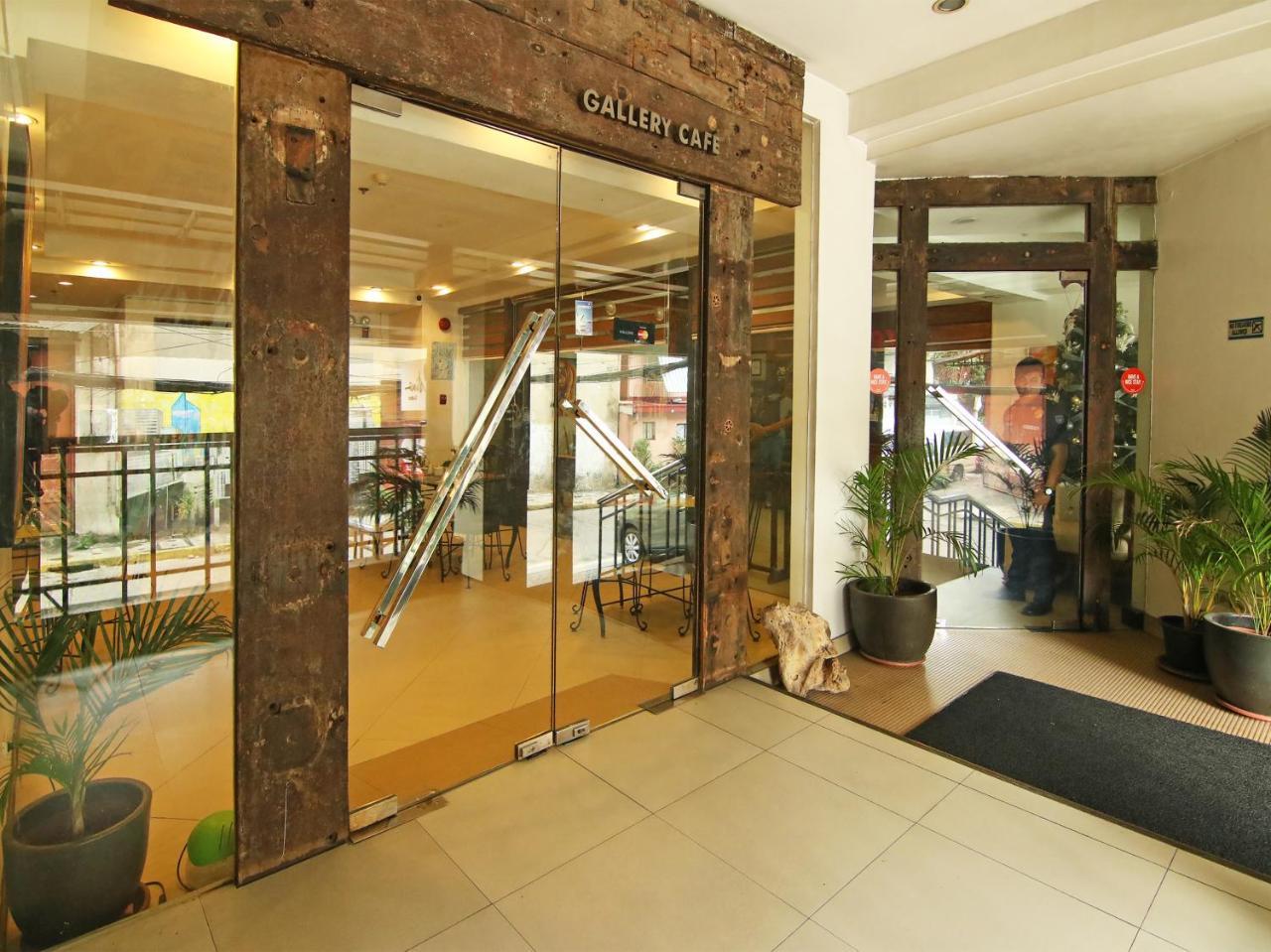 Oyo 103 Artina Suites Hotel Makati City Eksteriør bilde