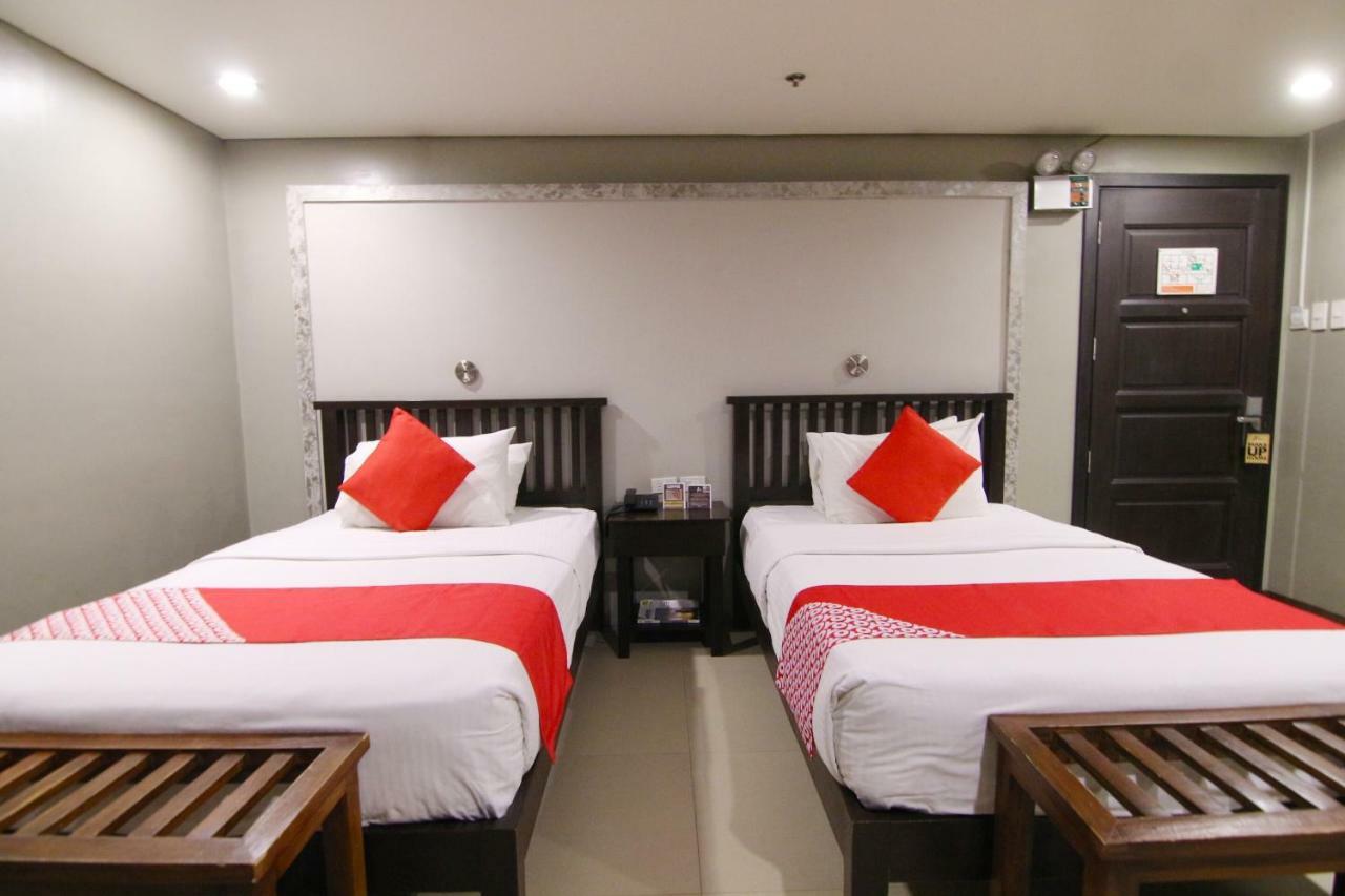 Oyo 103 Artina Suites Hotel Makati City Eksteriør bilde