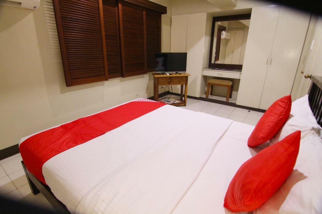 Oyo 103 Artina Suites Hotel Makati City Eksteriør bilde