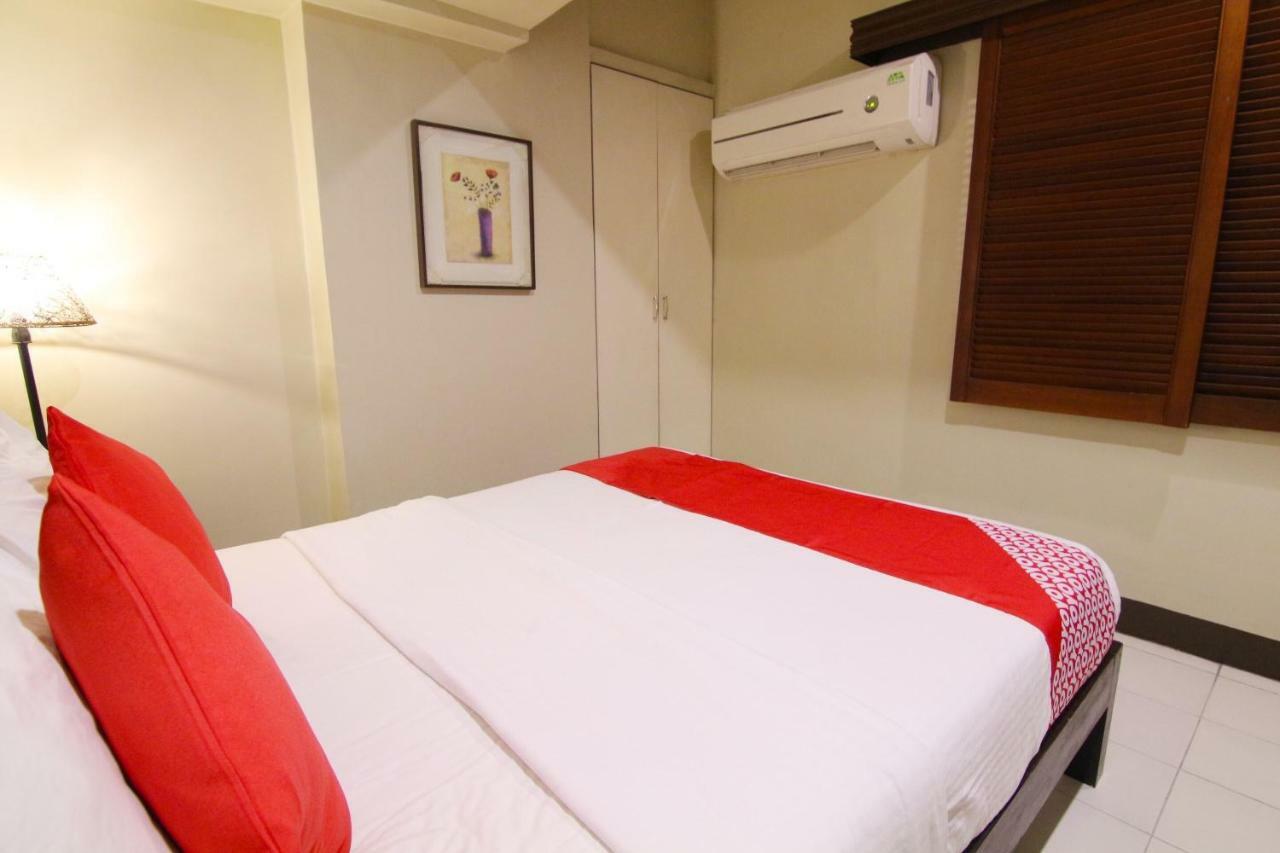 Oyo 103 Artina Suites Hotel Makati City Eksteriør bilde