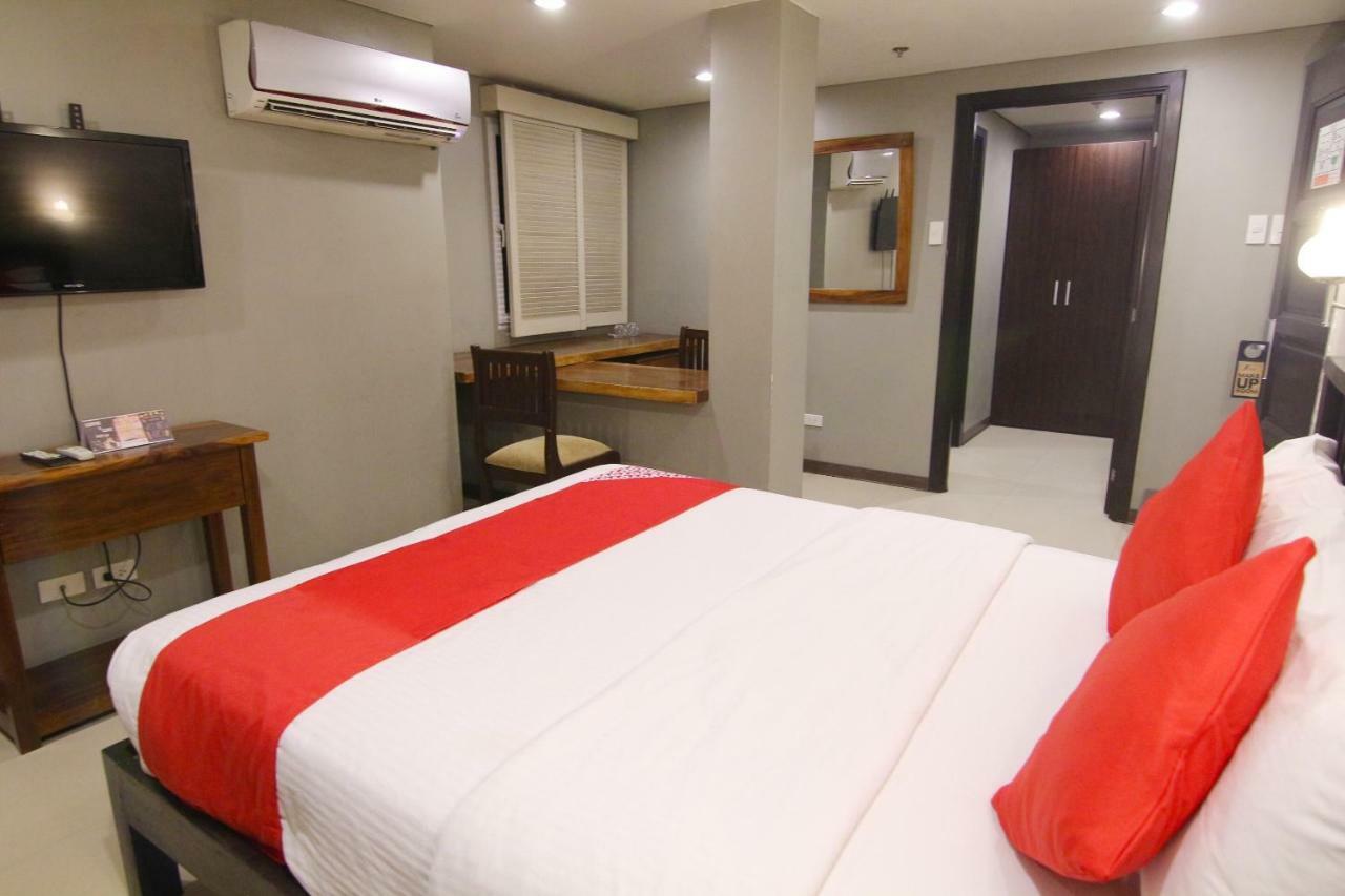 Oyo 103 Artina Suites Hotel Makati City Eksteriør bilde