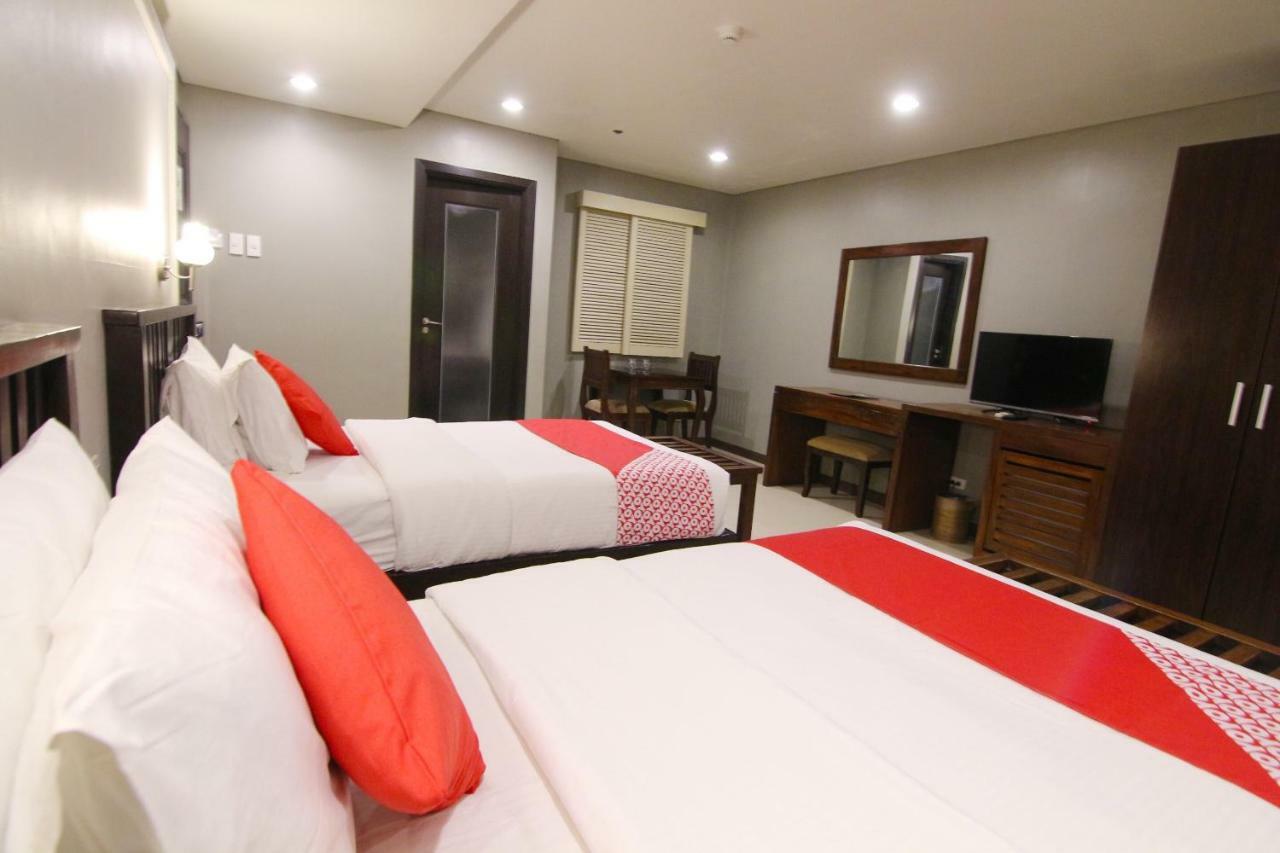 Oyo 103 Artina Suites Hotel Makati City Eksteriør bilde